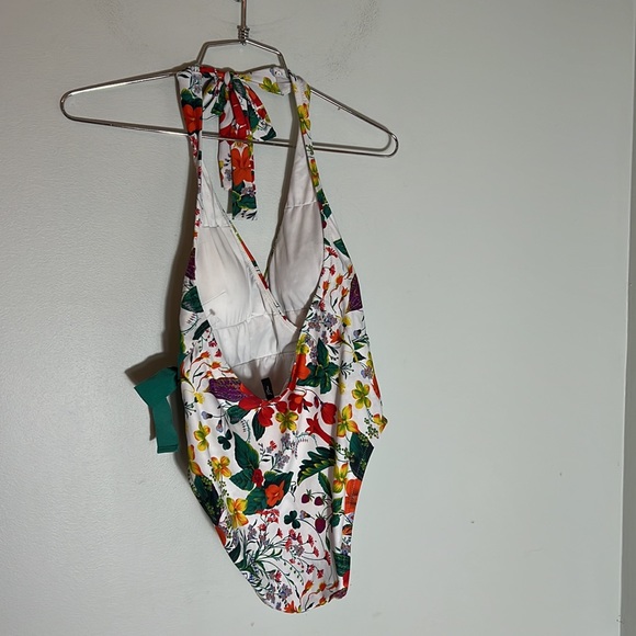 J.Crew Halter one-piece swimsuit in Ratti Island botanical print - Picture 3 of 6